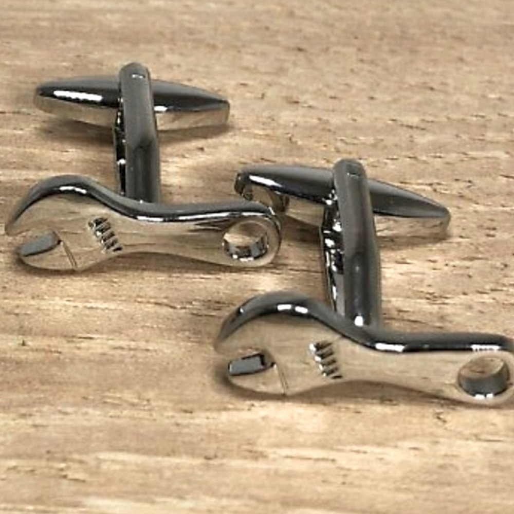 🔧 Wrench Cufflinks